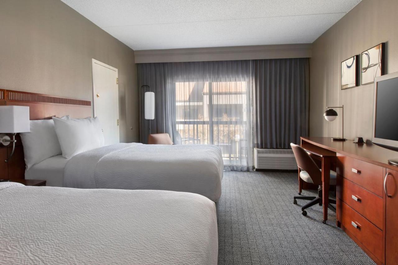 Courtyard By Marriott Tarrytown Westchester County Eksteriør billede