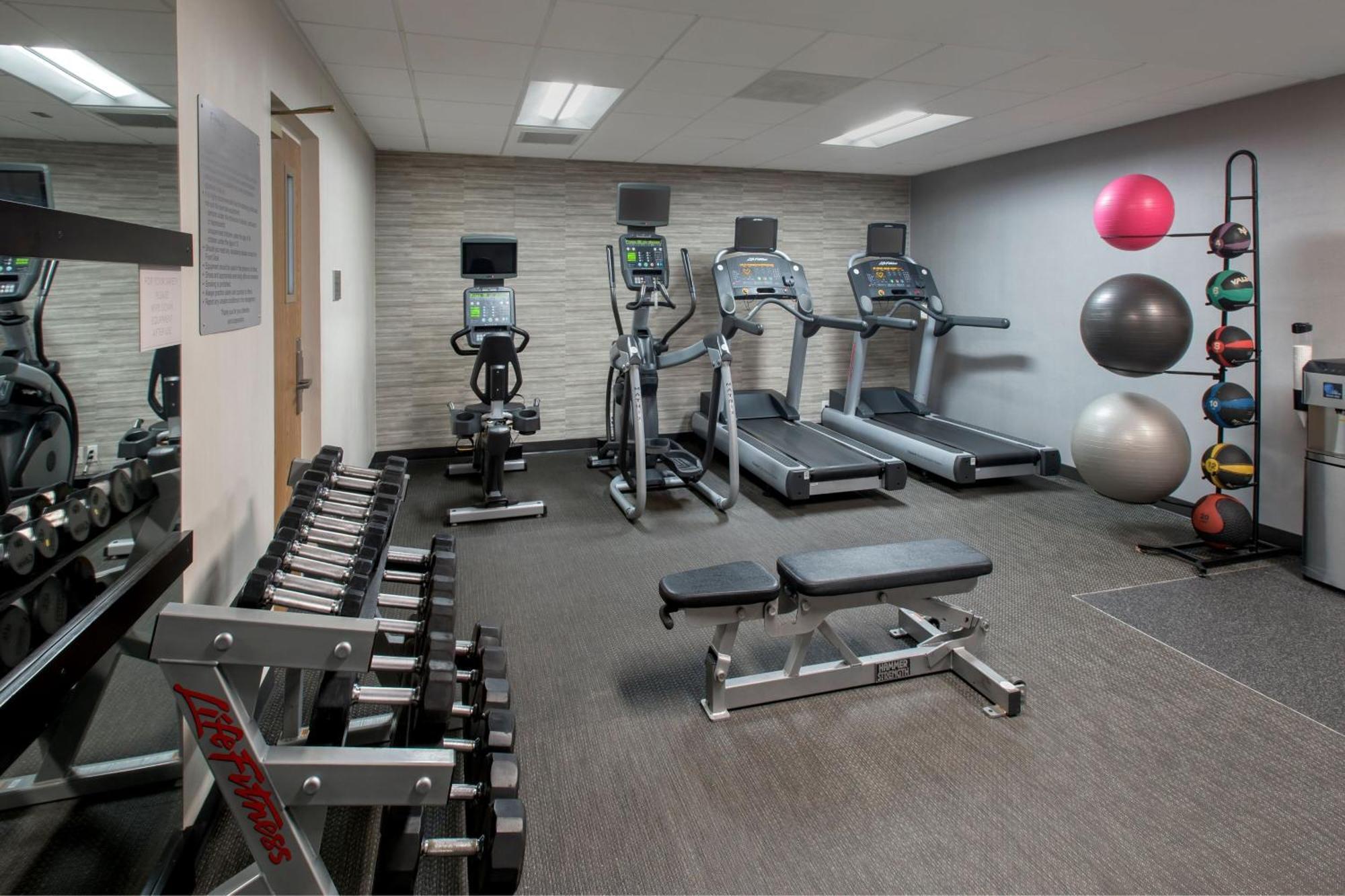 Courtyard By Marriott Tarrytown Westchester County Eksteriør billede