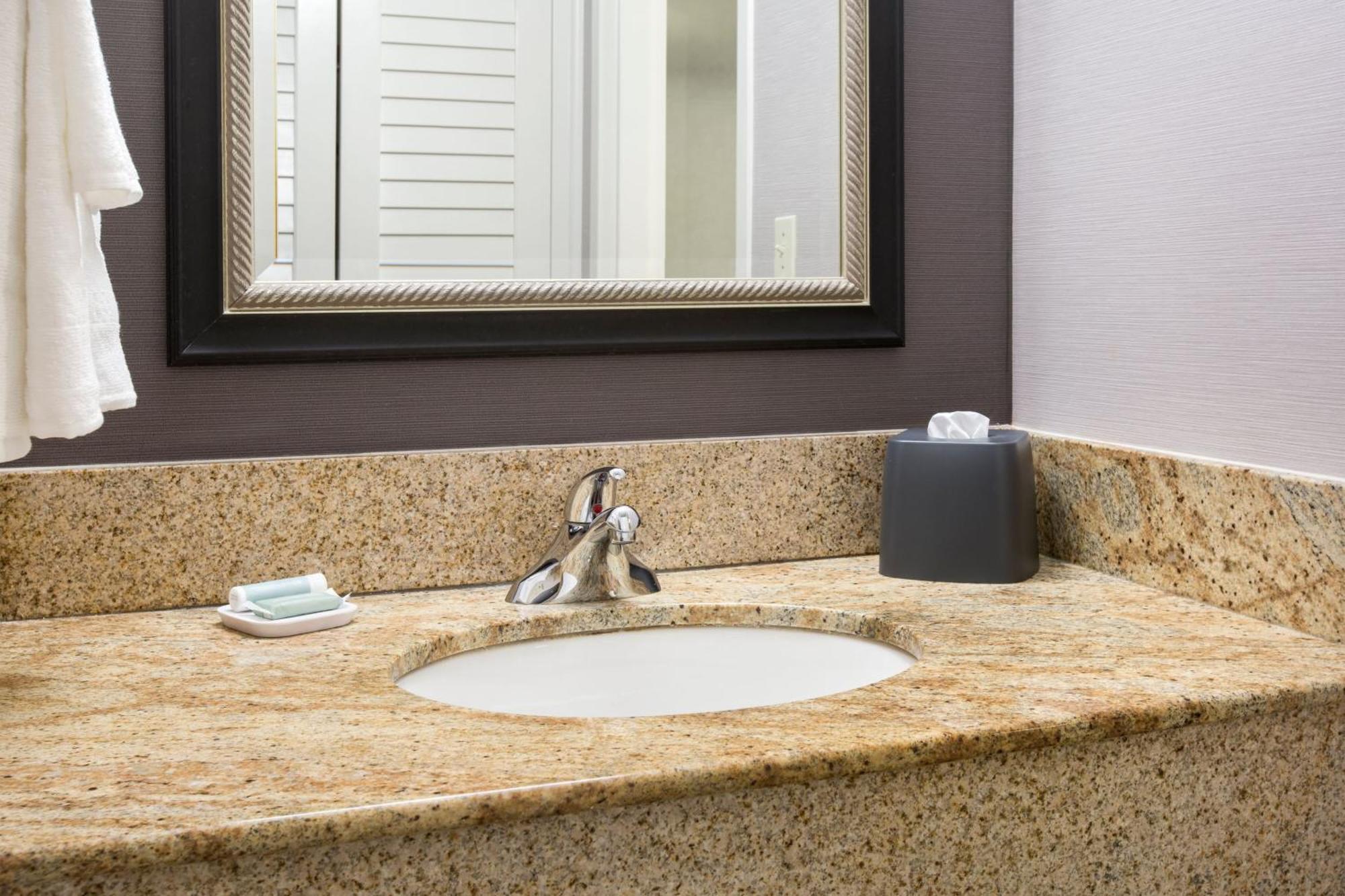 Courtyard By Marriott Tarrytown Westchester County Eksteriør billede